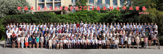 2012届河海大学注册送体验金
本科生毕业留念