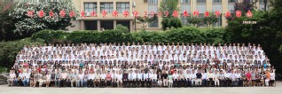 2009届河海大学注册送体验金
本科生毕业留念