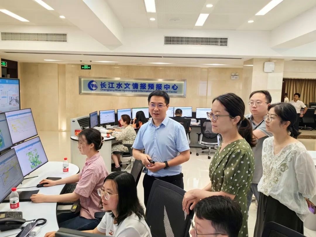 注册送体验金
8位校友获“全国水利系统先进工作者”称号