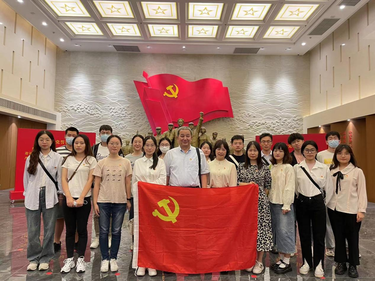 2021级水文一二班硕士研究生党支部与机关党委巡察办党支部联合开展主题党日活动
