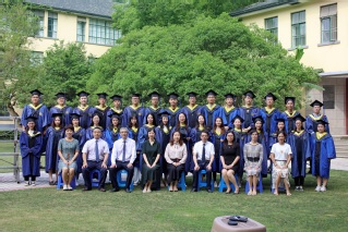 2020届河海大学注册送体验金
水利工程专业硕士1班毕业留念
